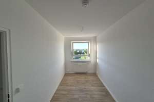 Schöne 3-Zimmer-Wohnung in Dresden – Altgorbitzer Ring 56, 1169 Gorbitz-Süd, Dresden – Vorschaubild 11