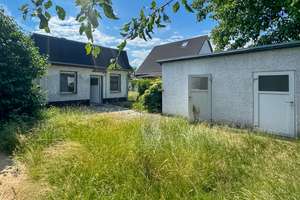 Massiv errichteter Bungalow mit Potenzial zur Neugestaltung