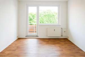 Gemütliche 3-Raumwohnung sucht neue Mieter – Wilhelm-Klees-Straße 15f, 39108 Stadtfeld Ost, Magdeburg – Vorschaubild 1