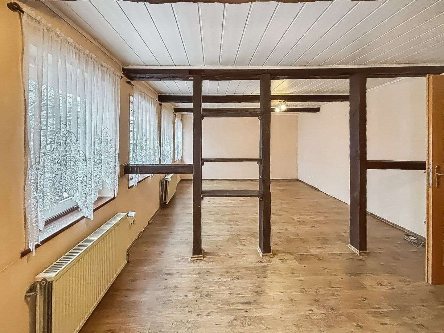 Immobilie in Helmstedt - Vermieten oder selbst bewohnen - Reihenmittelhaus mit 3 Etagen in der Helmstedter Altstadt - Bild 1