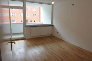 Ruhige,  vermietete 3,5-Zimmer Wohnung in Milbertshofen – Die vollständige Adresse der Immobilie erhältst du vom Anbieter., 80807 Milbertshofen, München – Vorschaubild 7