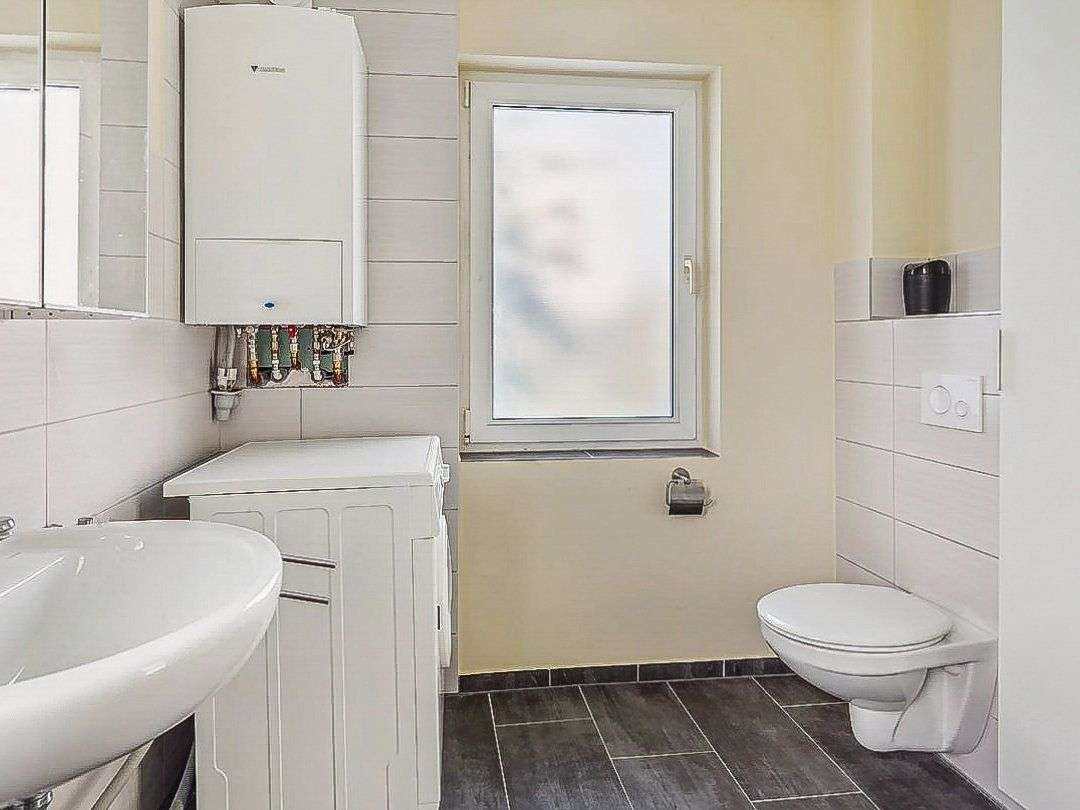 Immobilie in Krakow am See - Attraktives Ferienhaus in Seenlandschaft - im Herzen Mecklenburgs - in Serrahn - Bild 0