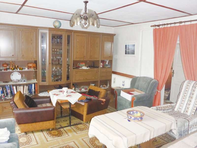 Immobilie in Altkalen - Gegen Gebot !
Sanierungsobjekt mit viel Nebengelass für Hobby und Freizeit - Bild 1