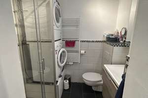 3-Zimmer-Wohnung mit Balkon, Parkplatz und EBK in Augsburg Kriegshaber – Henlestr 10, 86156 Kriegshaber, Augsburg – Vorschaubild 5