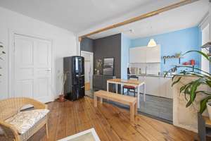 *Ruhig gelegen & lichtdurchflutet* 2-Zimmer-Altbauwohnung mit Flair im Boxhagener Kiez! – Boxhagener Str. 51, 10245 Friedrichshain, Berlin – Vorschaubild 2