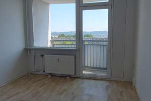 2-Zimmer-Wohnung mit Balkon und Aufzug zur sofortigen Anmietung! – Prohliser Allee 31, 1239 Prohlis-Süd, Dresden – Vorschaubild 1