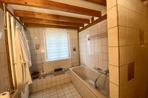 Provisionsfrei: Freistehendes, freundliches Fachwerkhaus — ein schönes Zuhause in guter Lage in LA. – Hohlstraße 16, 42555 Langenberg, Velbert – Vorschaubild 7