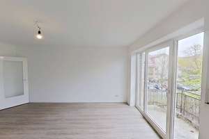 Große 2-Zimmer-Wohnung mit BALKON, EBK und BADEWANNE – Auenhauser Weg 3, 33100 Kernstadt, Paderborn – Vorschaubild 2