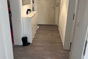 Helle, Charmante 3- Zimmer-Wohnung mit Balkon & Kamin | große Räume | frei ab August 2026 – Widderstr 5, 86167 Lechhausen-West, Augsburg – Vorschaubild 4