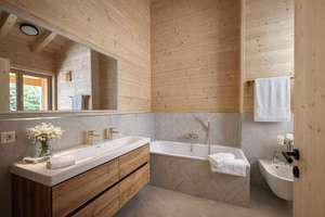 Exklusives Bio-Blockhaus mit alpinem Charme und modernem Wohnkomfort – Die vollständige Adresse der Immobilie erhältst du vom Anbieter., 83700 Rottach-Egern – Vorschaubild 5