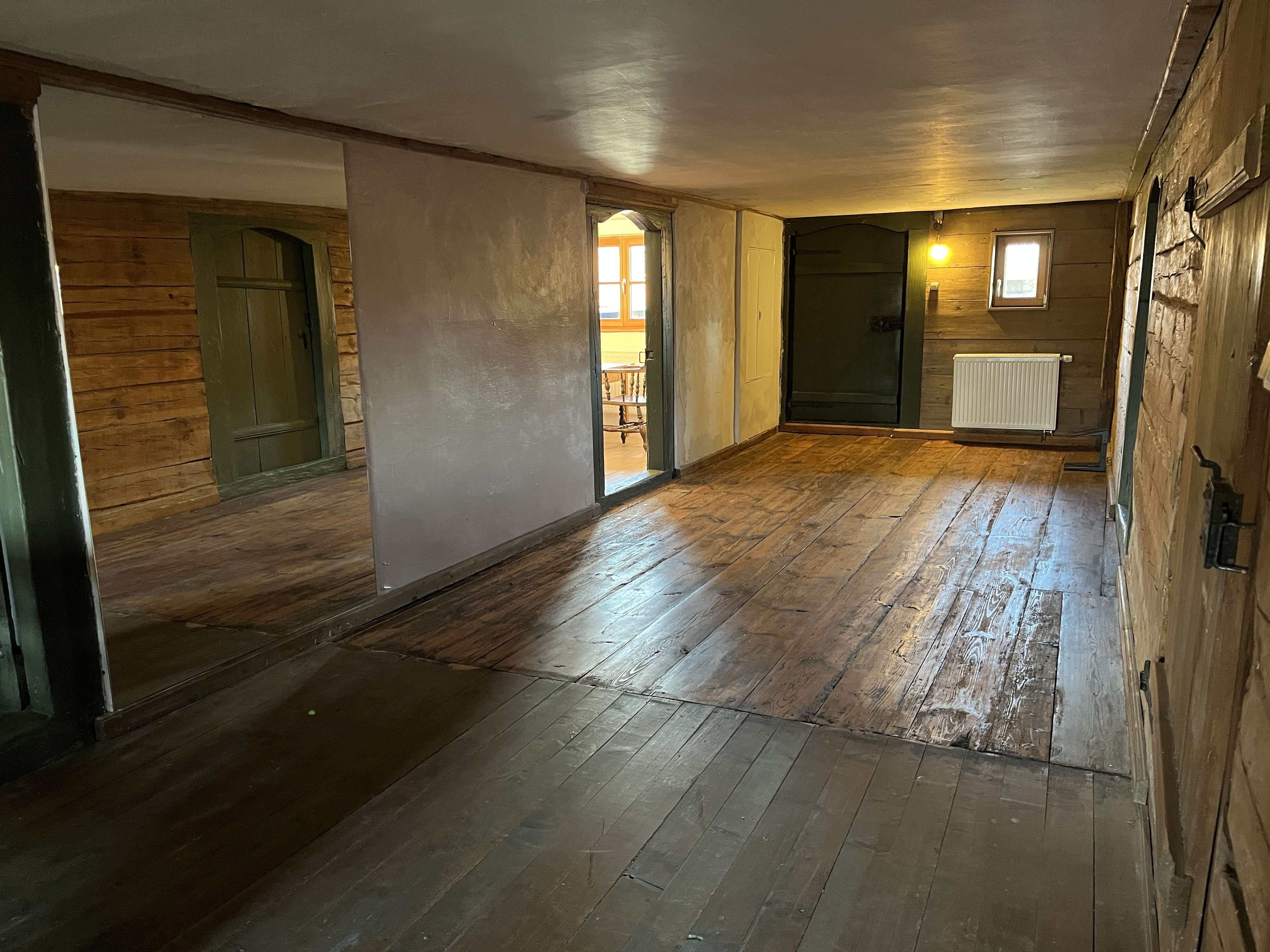 Immobilie in Gangkofen - Historischer Vierseithof mit großem Garten, altem Baumbestand und kultureller Geschichte - Bild 0