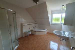 Moderne Doppelhaushälfte mit gehobener Ausstattung auf drei Ebenen–ruhige Lage, sofort bezugsbereit – Clara-Immerwahr-Weg 9, 25524 Steinburg (Kreis) – Vorschaubild 22