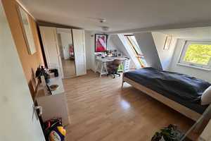 Über den Dächern von Eimsbüttel - möblierte & charmante Dachgeschosswohnung in zentraler Lage – Stellinger Weg 17, 20255 Hamburg – Vorschaubild 8