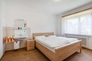 Nordseeheilbad Neuharlingersiel: Pension mit zusätzlichem Bungalow (Dauerwohnsitz) – Die vollständige Adresse der Immobilie erhältst du vom Anbieter., 26427 Neuharlingersiel – Vorschaubild 9
