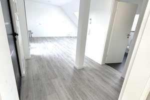Wohnen mit Charakter: Drei-Zimmer-Dachgeschosswohnung in Zuffenhausen – Elsässer 34, 70435 Zuffenhausen-Hohenstein, Stuttgart – Vorschaubild 14