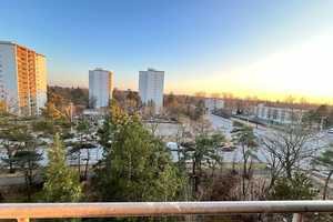 Tolle Fernsicht! Neuselsbrunn!  Renovierte 3-Zimmer-ETW mit Südloggia + Stellplatz! – Nürnberg – Vorschaubild 4