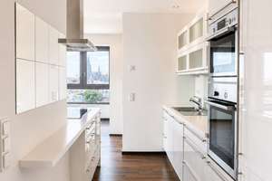 Ein Zuhause mit Aussicht – Exklusive 3-Zimmer-Wohnung mit Domblick – Im Zollhafen  12, 50678 Altstadt/Süd, Köln – Vorschaubild 5