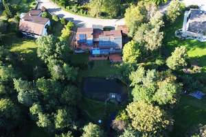Exklusiv. Privat. Naturverbunden
Ihre Villa mit Waldflair & Wasserlauf – Die vollständige Adresse der Immobilie erhältst du vom Anbieter., 90537 Feucht – Vorschaubild 14
