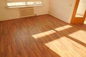 Renovierte 3 Zimmer-Wohnung mit Balkon