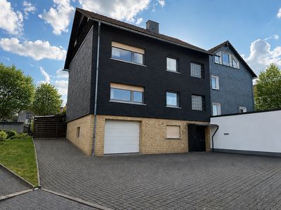 Familienfreundliches Einfamilienhaus mit Garten und 3 Balkonen in Wilnsdorf