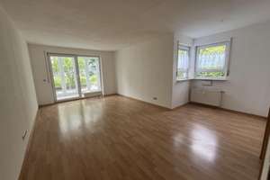 Helle 2,5 Zimmerwohnung mit Wintergarten in zentraler Lage – Die vollständige Adresse der Immobilie erhältst du vom Anbieter., 70327 Lindenschulviertel, Stuttgart – Vorschaubild 1
