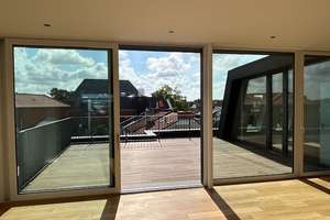 Traumhafte Penthouse-Wohnung mit 3 Zimmern & großzügiger Dachterrasse mit Blick auf das Weserstadion