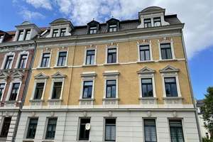 Attraktive 2-Raum-Wohnung im Süden Leipzigs: Leerstehend mit WG-Potenzial & Parkplatz