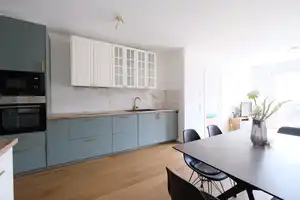 Smart Living in Düsseldorf-Heerdt – 2-Zimmer mit EBK & Balkon im Neubauquartier, teilmöbliert – Düsseldorf – Vorschaubild 2