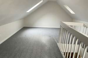 Für Selbstrenovierer: ruhige 2,5-Zimmer-DG-Galerie-Wohnung mit Sonnenbalkon in Altenfurt – Wittelsbacherstraße 23, 90475 Altenfurt, Moorenbrunn, Nürnberg – Vorschaubild 15