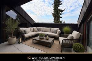 *Charmante 4-Zimmer-Dachgeschosswohnung mit Dachterrasse, Balkon und zusätzlichem Bühnenbereich*
