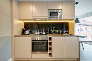 MÖBLIERT - BESTE LAGE - Modernes Business Apartment mit Balkon – Die vollständige Adresse der Immobilie erhältst du vom Anbieter., 70191 Heilbronner Straße, Stuttgart – Vorschaubild 8