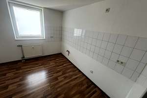 Helle 3,5-Zimmer-Dachgeschosswohnung mit Balkon in Duisburg-Hamborn – Markgrafenstr. 3, 47166 Obermarxloh, Duisburg – Vorschaubild 24