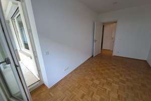 Herrliche 4-Zimmer-Wohnung in F-Dornbusch, 2 Bäder, eigener Garten – 60431 Dornbusch, Frankfurt am Main – Vorschaubild 12