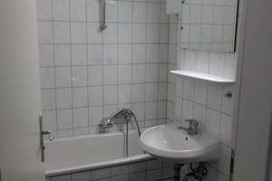1-Zimmer Wohnung mit Balkon direkt am Schweizer Platz – Engadinerstr. 2, 81475 Fürstenried-West, München – Vorschaubild 3