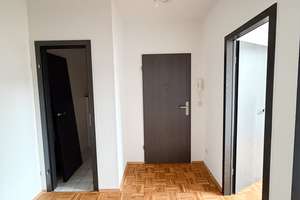 Komfortable 5-Zi-Wohnung über 2 Etagen mit Balkon, Wohnküche und 2 Bädern – Blankenauer Straße 9, 9113 Schloßchemnitz, Chemnitz – Vorschaubild 29