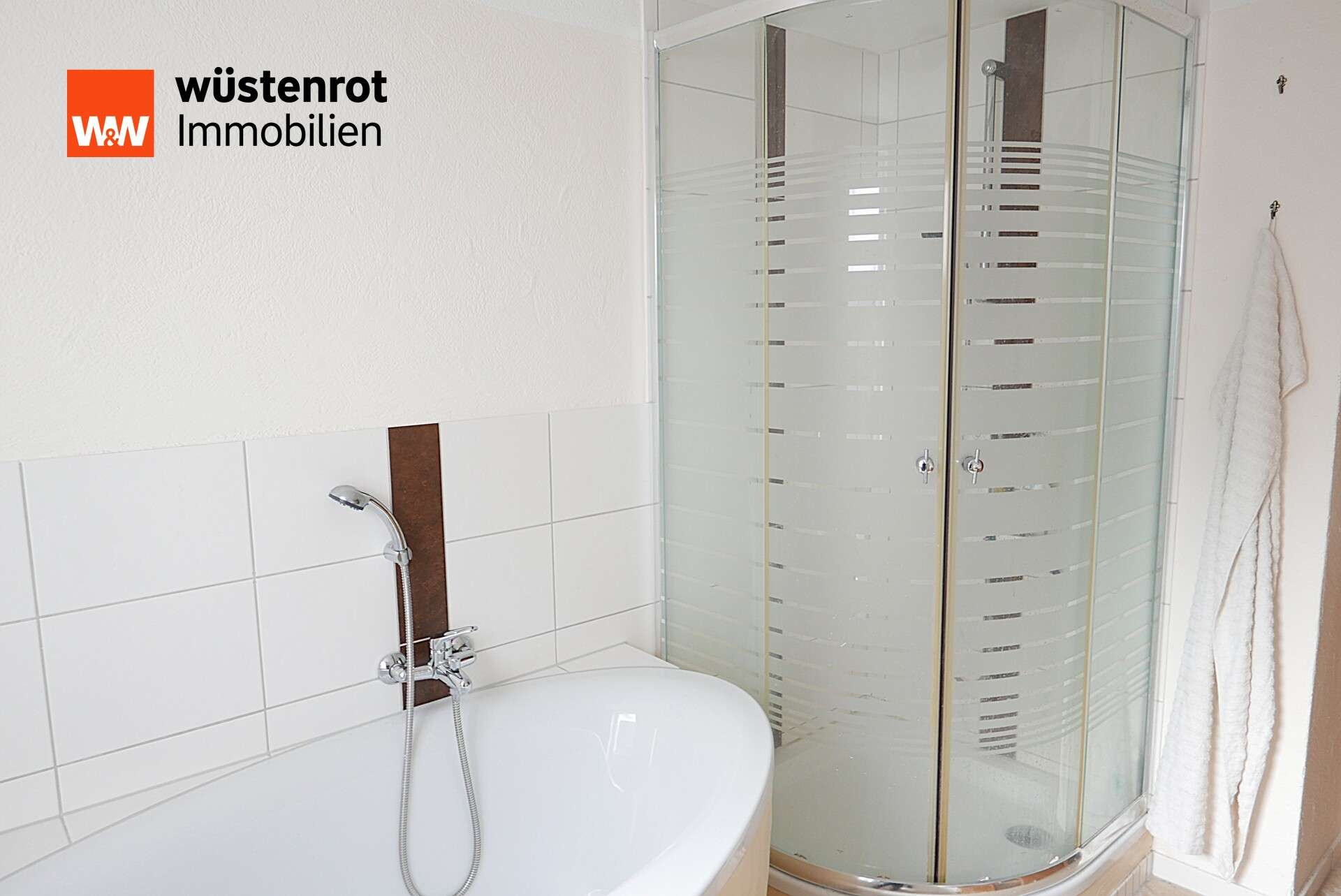 Immobilie in Dornstetten - Sehr gepflegte 4-Zimmer-Eigentumswohnung in ruhiger Lage in Dornstetten-Aach, Zentrum. - Bild 0