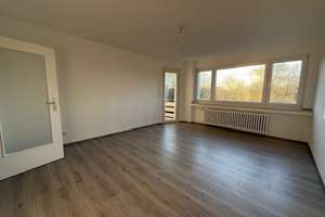 "Mir tanzt keiner auf dem Kopf rum"- Super 3-Zimmer-Wohnung im 4. OG – Wohnen mit Grünblick – Hölderlinstraße 7, 47226 Rheinhausen-Mitte, Duisburg – Vorschaubild 4