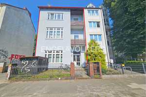 Mehrfamilienhaus mit großzügigem Hinterhof – Bremen – Vorschaubild 1