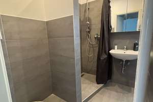 3 Zimmer Wohnung, 3-er WG geeignet, 2. OG, kernsaniert in Köln-Höhenberg – Olpener Strasse 145, 51103 Höhenberg, Köln – Vorschaubild 2