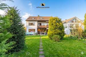 3-Fam. Haus mit großem Garten, 3 Garagen & weiterem Potenzial in schöner ruhiger zentraler Lage – Die vollständige Adresse der Immobilie erhältst du vom Anbieter., 71034 Böblingen – Vorschaubild 1