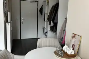 Property thumbnail 8