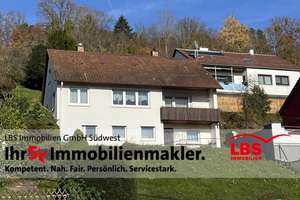 Freistehendes 1-2-Familien-Haus mit schönem Blick – Die vollständige Adresse der Immobilie erhältst du vom Anbieter., 73207 Plochingen – Vorschaubild 1