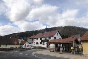 Mehrfamilienhaus mit 3 Wohneinheiten am Rennsteig in Thüringen sofort verfügbar – Hauptstraße 14, 98666 Hildburghausen (Kreis) – Vorschaubild 3