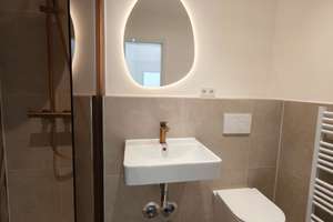 Erstbezug nach Sanierung! Super WG tauglich! inkl EBK! 2-ZKB Wohnung mit Balkon *Provisionsfrei! – Die vollständige Adresse der Immobilie erhältst du vom Anbieter., 81243 Pasing, München – Vorschaubild 20