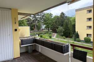 Sehr ruhig gelegene, helle 2 1/2 Zimmer-Wohnung in Stuttgart-Bad Cannstatt 