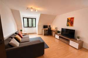 Dachgeschosswohnung mit Ausbaureserve in denkmalgeschützter Wohnanlage in Augsburg – Tunnelstraße 13, 86156 Kriegshaber, Augsburg – Vorschaubild 7