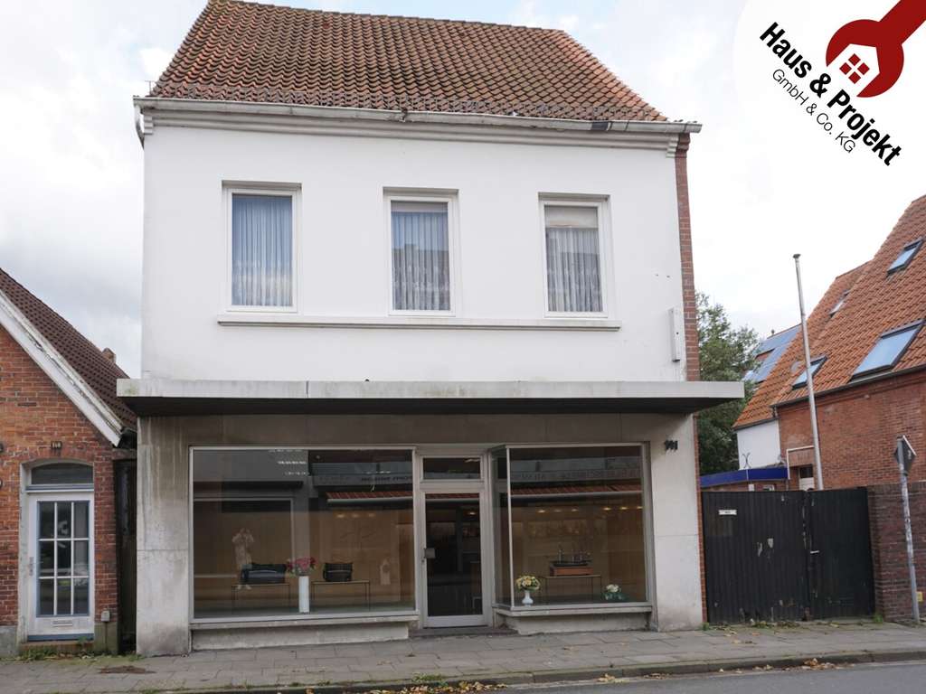 Sanierungsbedürftiges Wohn- & Geschäftshaus im Zentrum von Norden