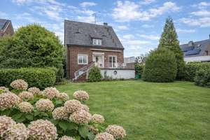Romantisches 30er-Jahre-Haus mit Seele – bereit für eine liebevolle Modernisierung in Dyk-Lage! – Die vollständige Adresse der Immobilie erhältst du vom Anbieter., 47803 Inrath/Kliedbruch, Krefeld – Vorschaubild 2
