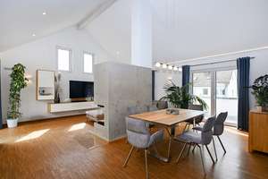Exklusives Einfamilienhaus mit besonderer Architektur in Fuldatal! – Die vollständige Adresse der Immobilie erhältst du vom Anbieter., 34233 Fuldatal – Vorschaubild 2