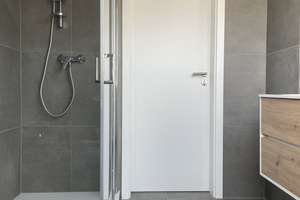 Neu modernisierte 2,5-Zimmer-Wohnung in Blankenbach – 63825 Blankenbach – Vorschaubild 3